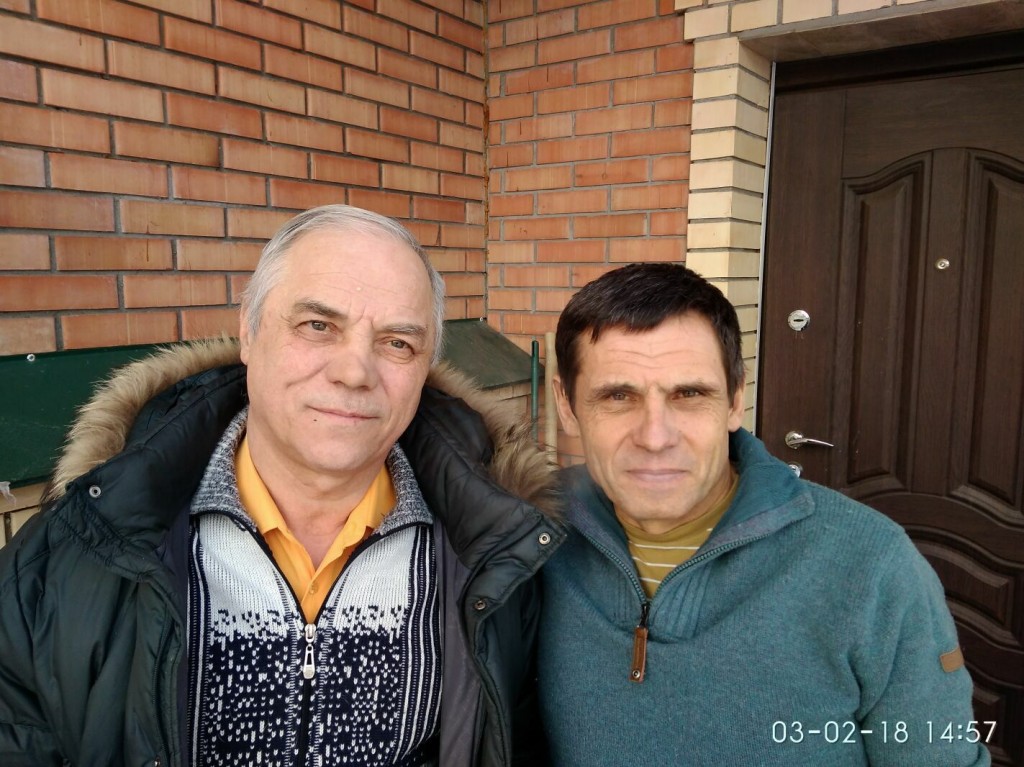 Красавцы.